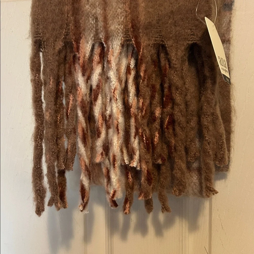 a.n.a. Plaid Scarf Tan